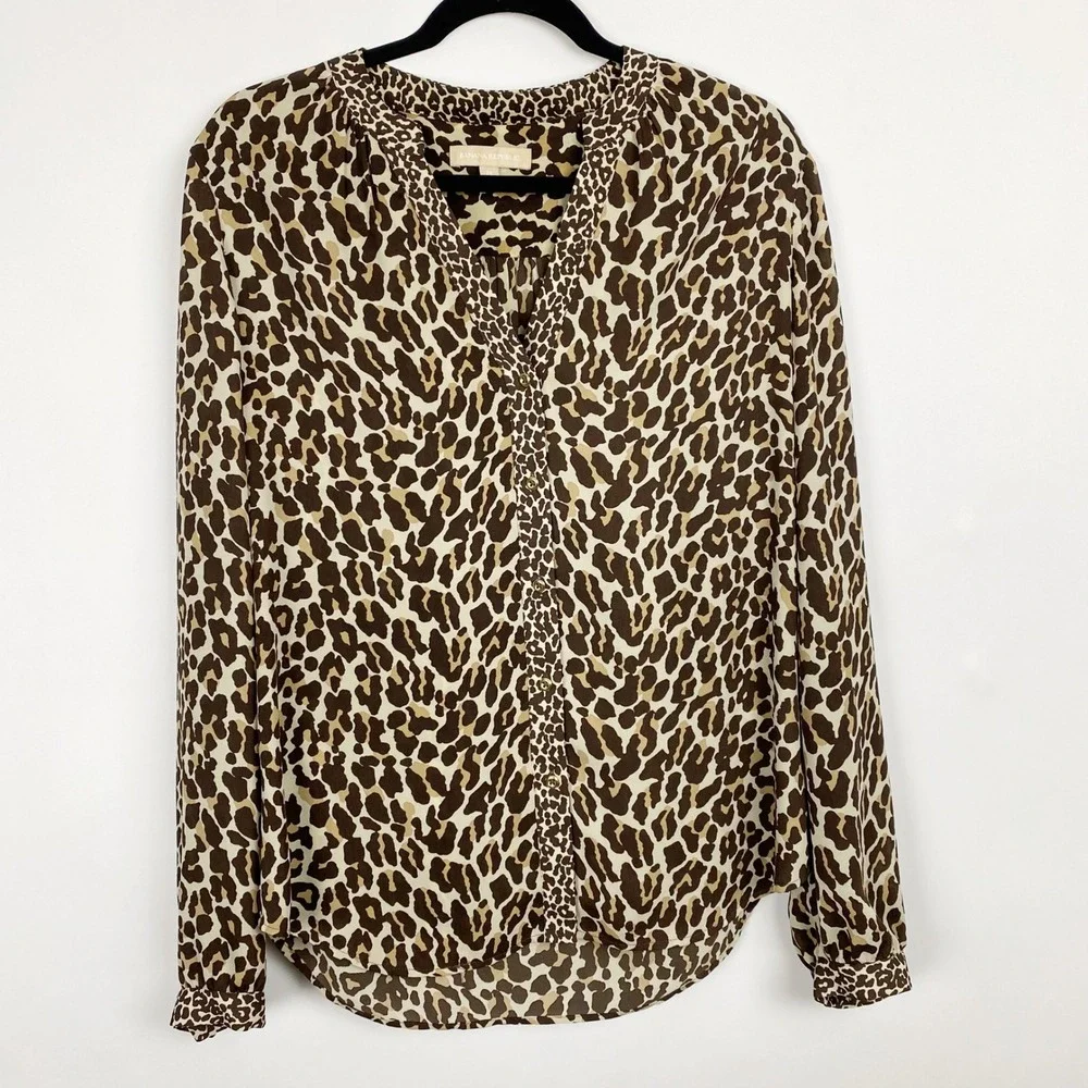 Banana Republic Leopard Print V-Neck Button Front Blouse Womens Medium Brown